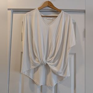 Lavender Field Whit Etwist Front Tee